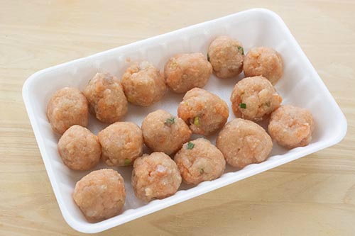 北海道産、鮭つみれ（成形）