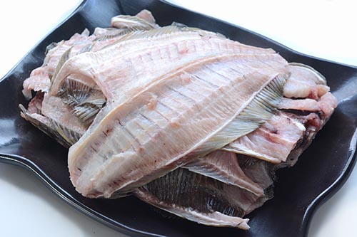 天然ヒラメのアラ